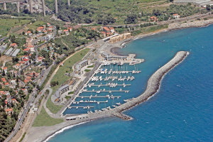 Marina di San Lorenzo al mare