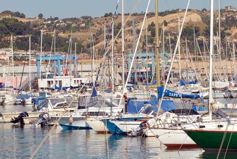 Porto turistico Tiziano di San Benedetto del Tront