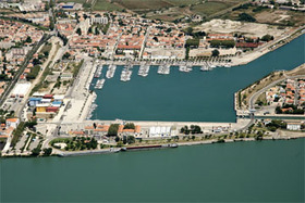 Port St Louis du Rhone ( Plaisance port ) 3