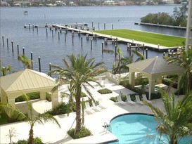 Loggerhead Club & Marina South Lantana