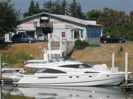 Leeside Inn/Deckhands Marina