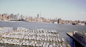 Lincoln Harbor Yacht Club