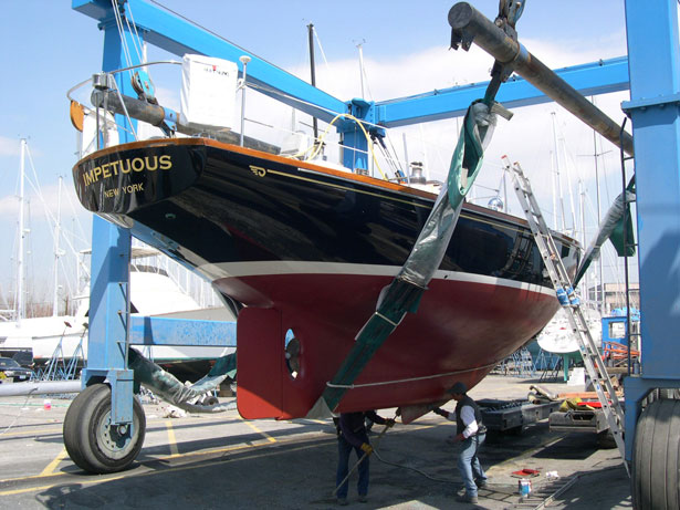 Brewer Yacht at Haven Marina