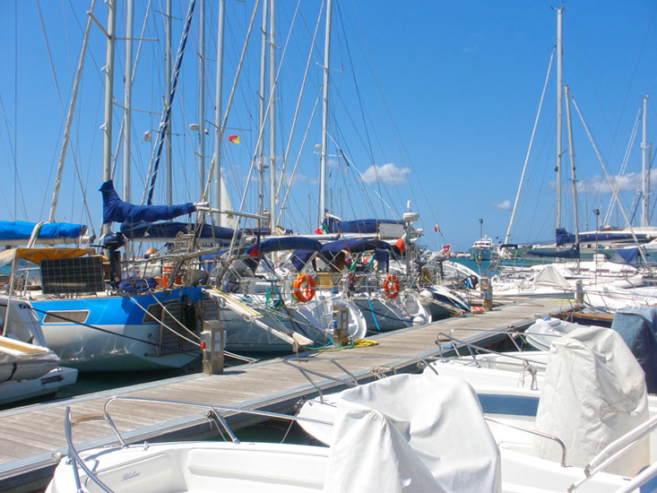 Columbus Yachting ( Porto Trapani )